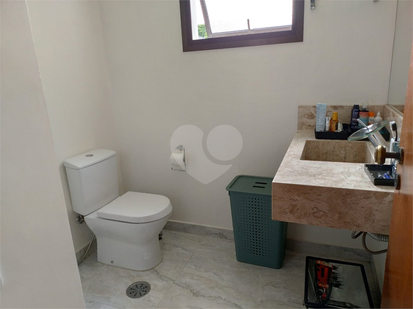 Apartamento à venda com 4 quartos, sendo 1 suíte,  em Brooklin Paulista, São Paulo, SP
