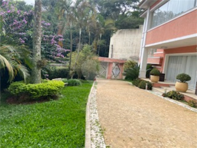 Casa à venda com 4 suítes no condomínio Parque Imperial da Cantareira, Mairiporã - SP