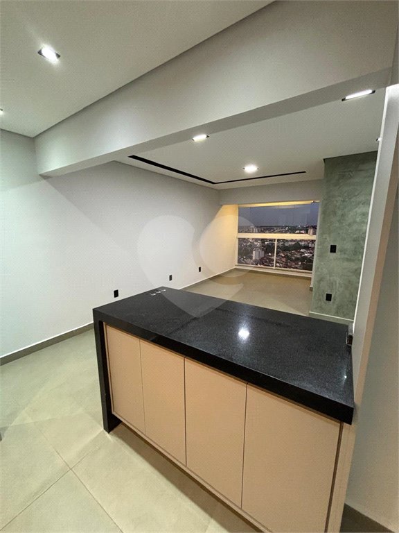 Apartamento à venda com 2 quartos, sendo 1 suíte,  em Vila Hortência, Sorocaba, SP