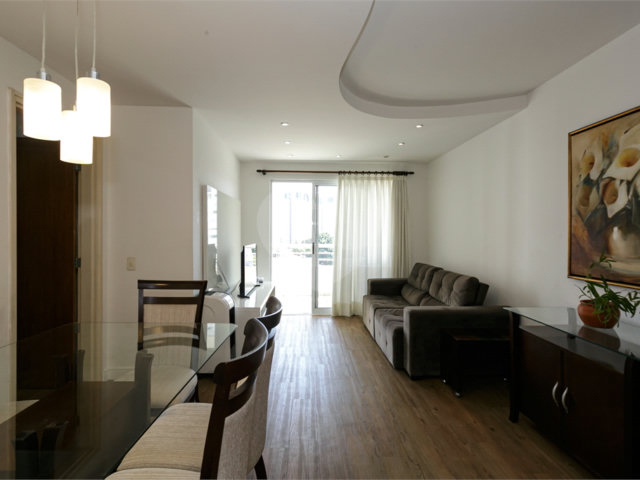 Apartamento à venda com 3 quartos, sendo 1 suíte,  em Chácara Santo Antônio, São Paulo, SP