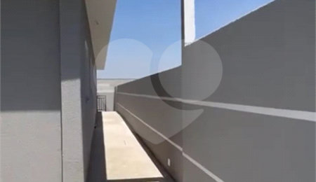 Casa à venda com 2 quartos em Chácara Holiday, Itaquaquecetuba, SP
