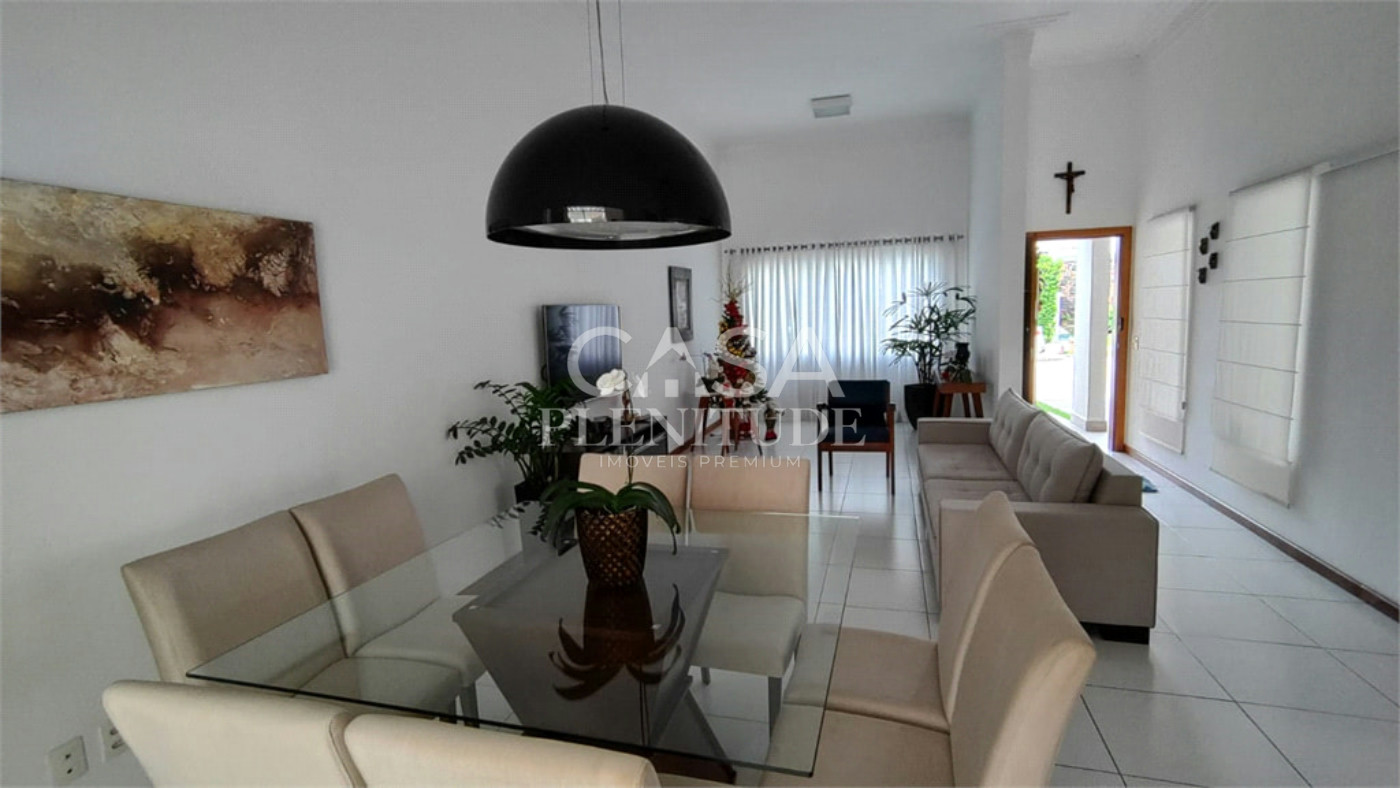 Casa em condomínio à venda com 3 quartos, sendo 1 suíte, em Iporanga, Sorocaba, SP