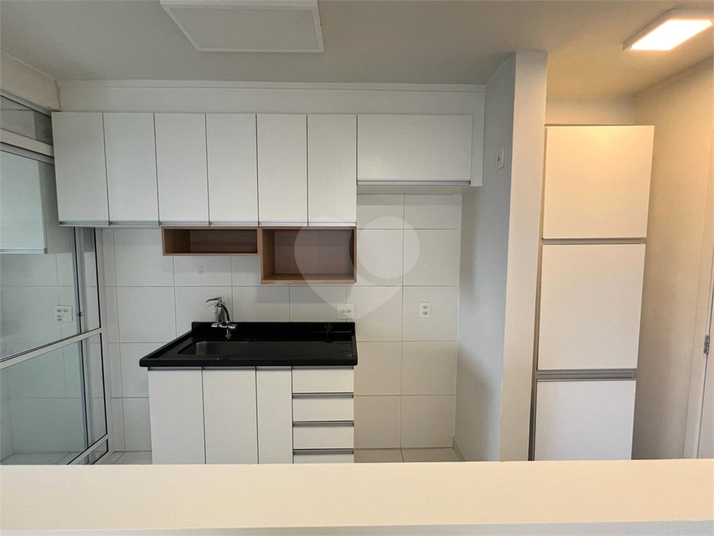Apartamento à venda com 3 quartos, sendo 1 suíte,  em Parque Reboucas, São Paulo, SP