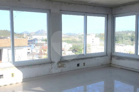 Casa à venda com 3 suítes em Campo Grande, Rio de Janeiro, RJ