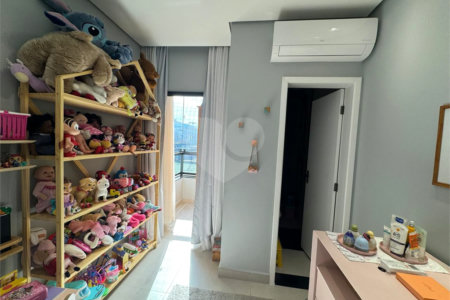Sobrado à venda com 2 suítes em Vila Alzira, Santo André, SP