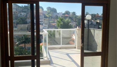Sobrado à venda com 3 quartos, sendo 1 suíte,  em Vila Irmãos Arnoni, São Paulo, SP