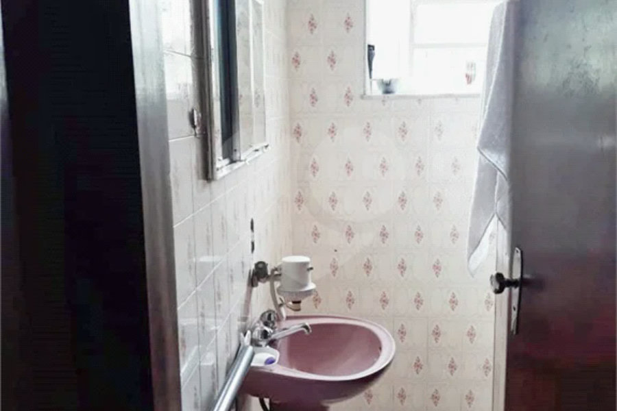 Sobrado à venda com 3 quartos, sendo 1 suíte, em Tremembé, São Paulo, SP