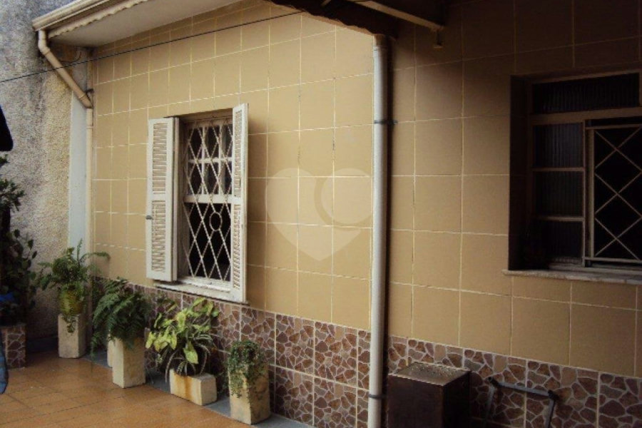 Sobrado à venda com 3 quartos, sendo 1 suíte, em Parque Peruche, São Paulo, SP