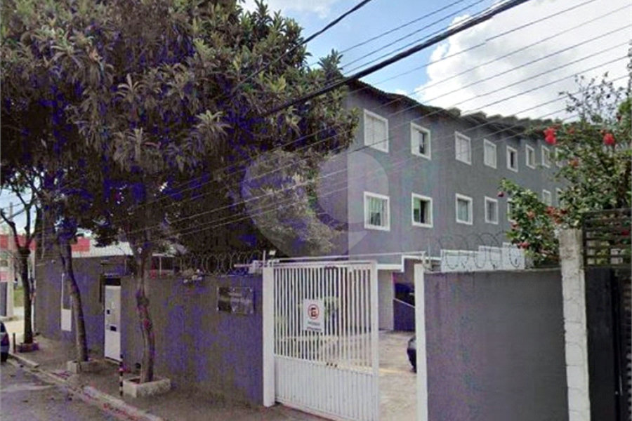 Casa à venda com 2 quartos, sendo 1 suíte, no condomínio Villagio Dona Regina, São Paulo - SP