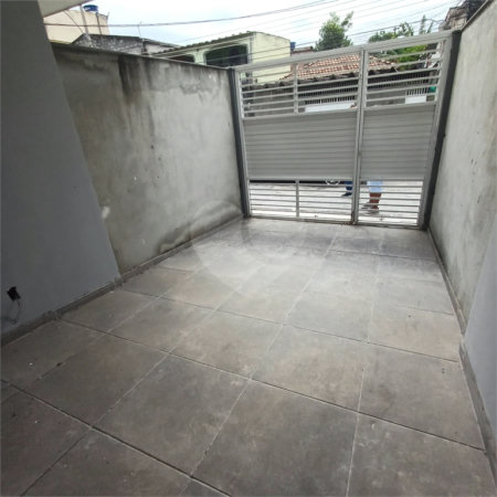 Casa à venda com 2 quartos, sendo 1 suíte, no condomínio Residencial Marlene Correia, Rio de Janeiro - RJ