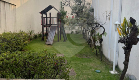 Casa à venda com 3 quartos, sendo 1 suíte,  no condomínio Villas de São Francisco, São Paulo - SP