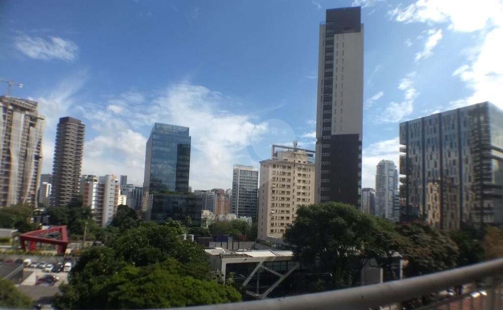 Apartamento à venda com 1 suíte em Vila Nova Conceição, São Paulo, SP