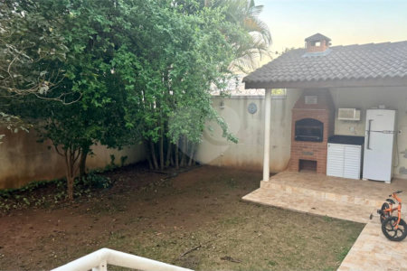 Casa à venda com 2 suítes no condomínio Residencial Real North Pedro, São Paulo - SP