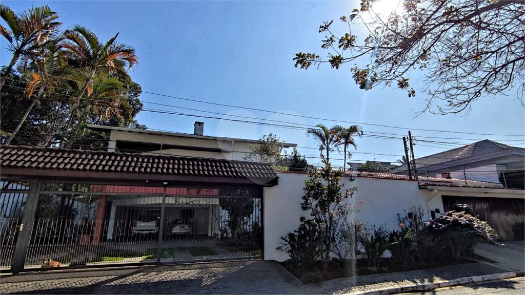 Sobrado à venda com 4 quartos, sendo 2 suítes, em Interlagos, São Paulo, SP