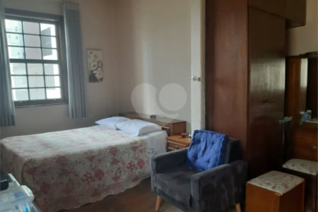 Sobrado à venda com 5 quartos em Santana, São Paulo, SP