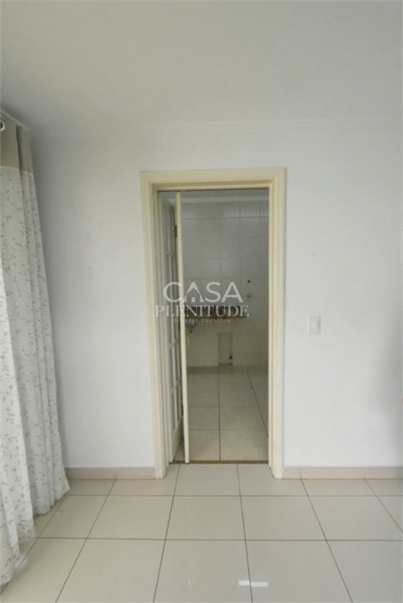 Sobrado à venda com 3 quartos, sendo 1 suíte, em Jardim Pagliato, Sorocaba, SP