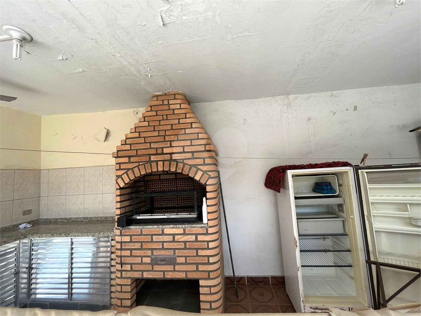 Sobrado à venda com 3 quartos, sendo 1 suíte, em Vila Paulicéia, São Paulo, SP
