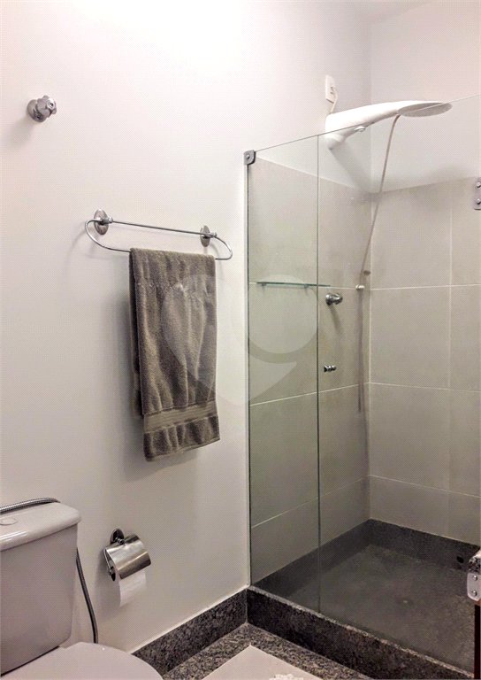 Casa à venda com 3 quartos, sendo 1 suíte,  em Jardim Aeroporto, São Paulo, SP