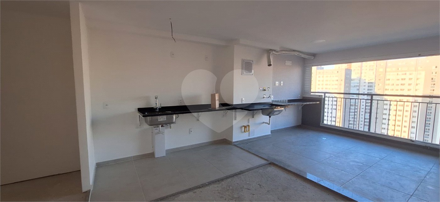 Apartamento à venda com 3 quartos, sendo 1 suíte, em Barra Funda, São Paulo, SP