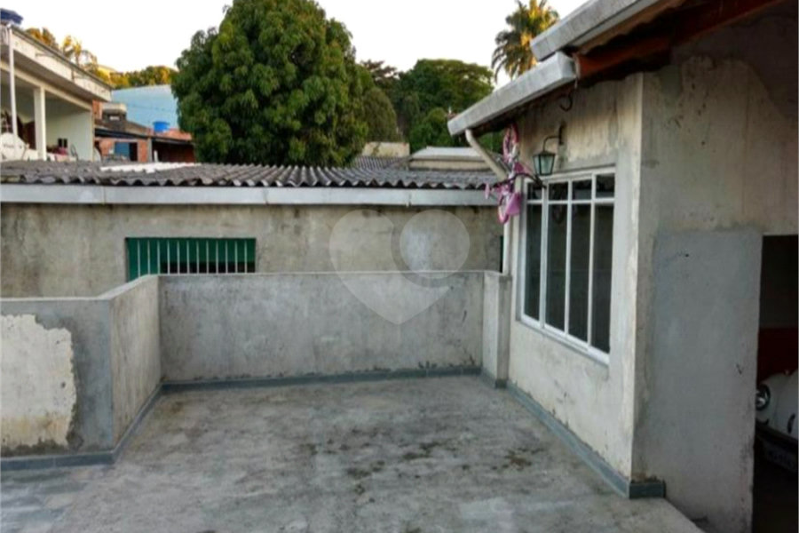 Sobrado à venda com 4 quartos, sendo 2 suítes, em Jaraguá, São Paulo, SP
