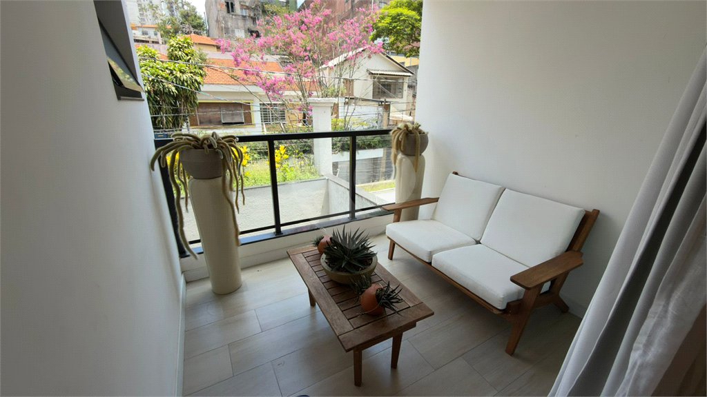 Sobrado à venda com 3 quartos, sendo 1 suíte, em Vila Paulicéia, São Paulo, SP