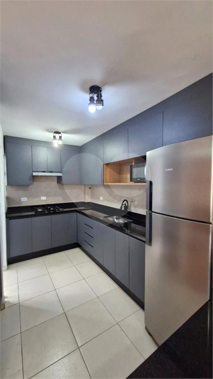 Casa à venda com 2 quartos, sendo 1 suíte, no condomínio A.m.costa, São Paulo - SP