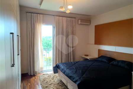 Casa Térrea à venda com 4 quartos, sendo 3 suítes, em Jardim Morumbi, São Paulo, SP