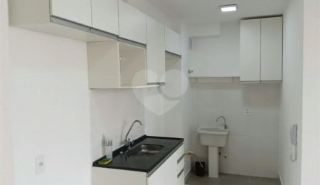 Apartamento à venda com 2 quartos em Lapa, São Paulo, SP