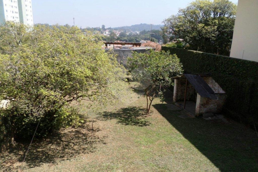 Sobrado à venda com 6 quartos em Jardim Floresta, São Paulo, SP