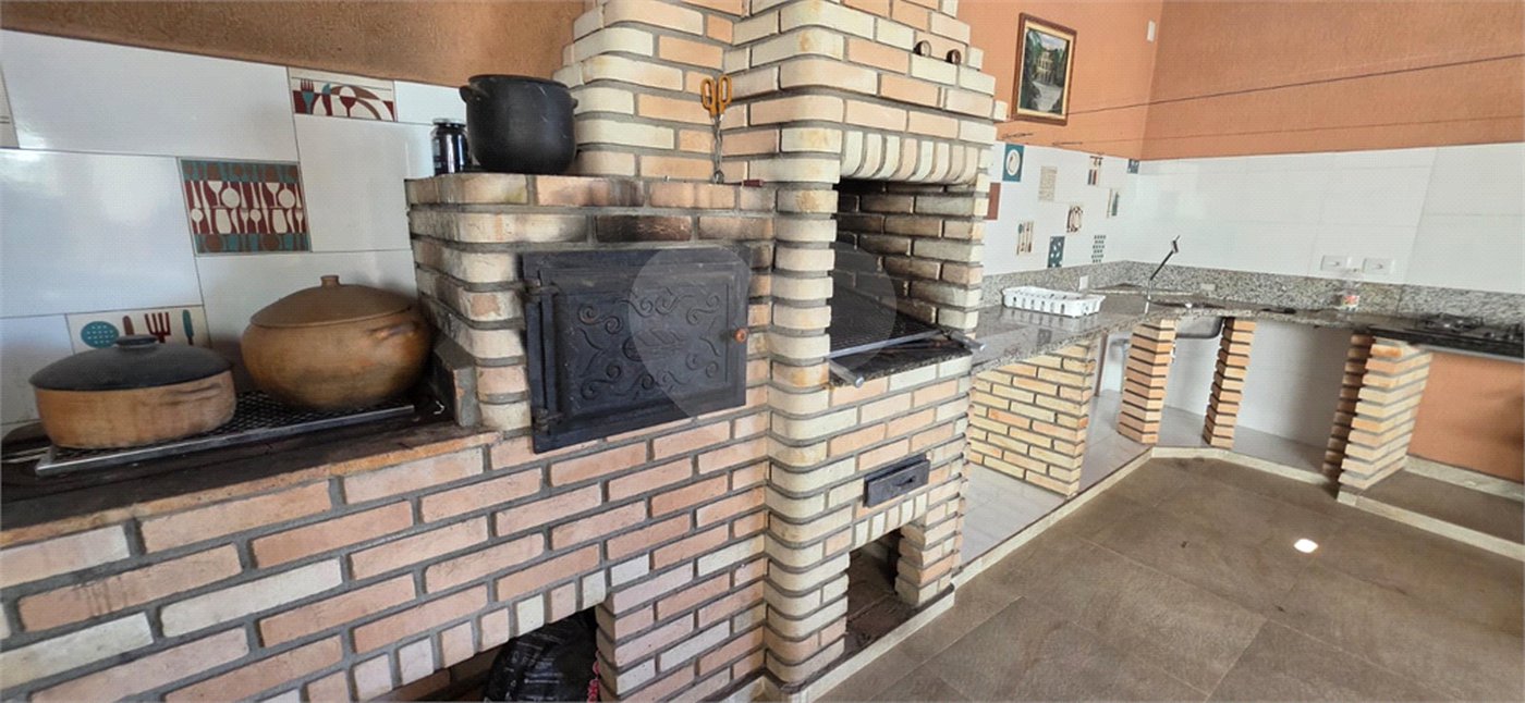 Casa Térrea à venda ou para alugar com 8 quartos, sendo 4 suítes, em Vila Pereira Barreto, São Paulo, SP