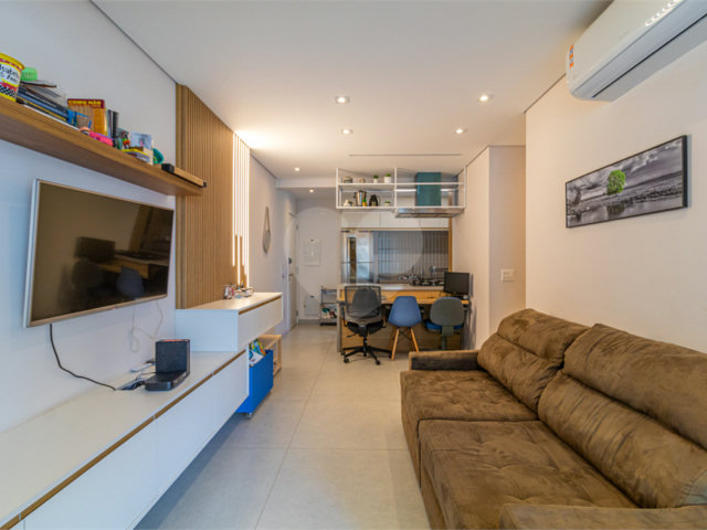 Apartamento à venda com 3 quartos, sendo 1 suíte,  em Granja Julieta, São Paulo, SP