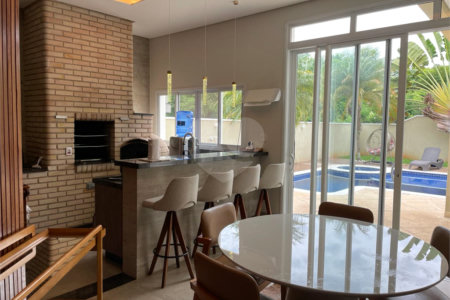 Casa à venda com 4 suítes no condomínio Basel, Campinas - SP