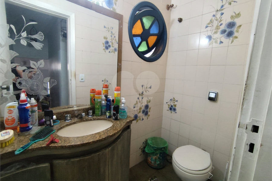 Sobrado à venda com 4 quartos, sendo 2 suítes,  em Tremembé, São Paulo, SP