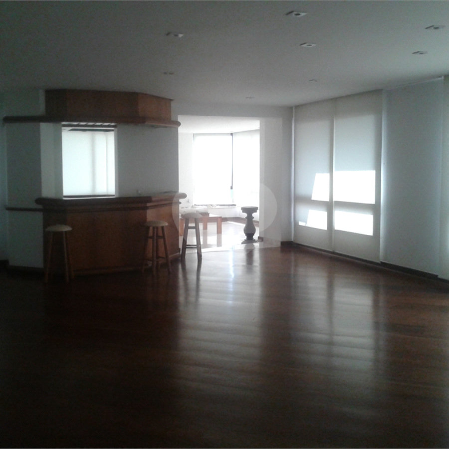Apartamento à venda com 4 quartos, sendo 3 suítes, em Santana, São Paulo, SP