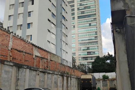 Terreno à venda em Vila Alexandria, São Paulo, SP