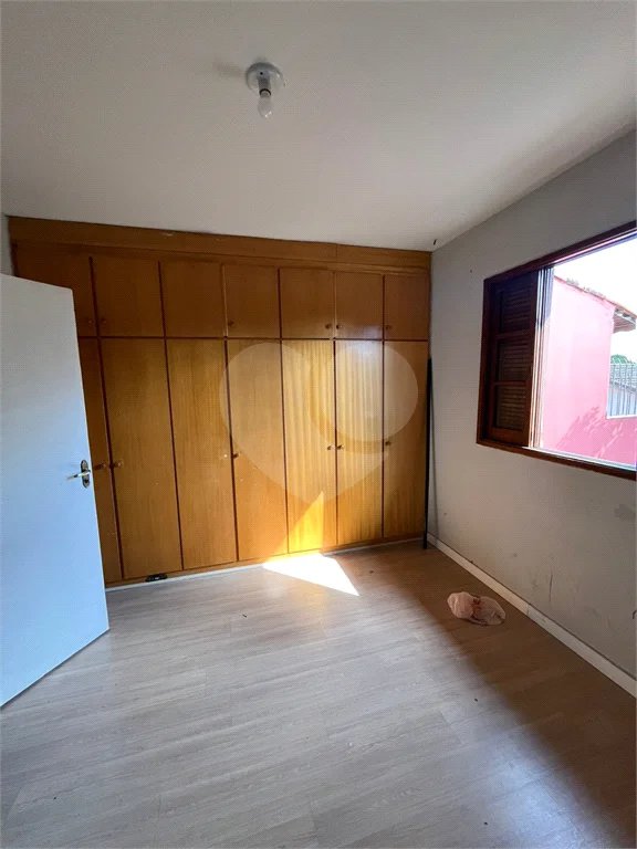 Casa com 125m², 2 dormitórios, 1 vaga, à venda na Vila Harmonia em Guarulhos.