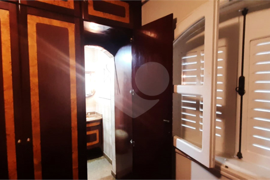 Sobrado à venda com 4 quartos, sendo 2 suítes, em Jardim França, São Paulo, SP