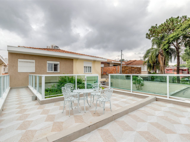Casa à venda com 3 quartos, sendo 1 suíte,  em Jardim Bélgica, São Paulo, SP