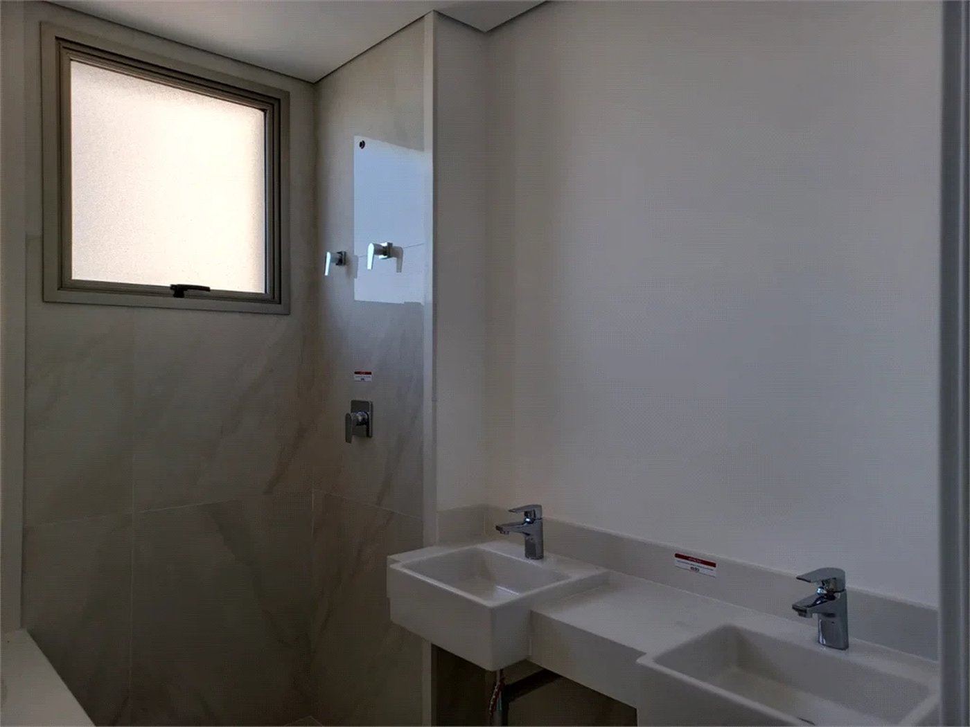 Apartamento à venda com 4 suítes em Real Parque, São Paulo, SP