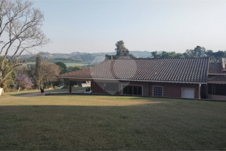 Casa à venda com 9 quartos, sendo 4 suítes, em Jardim Maracanã, Atibaia, SP