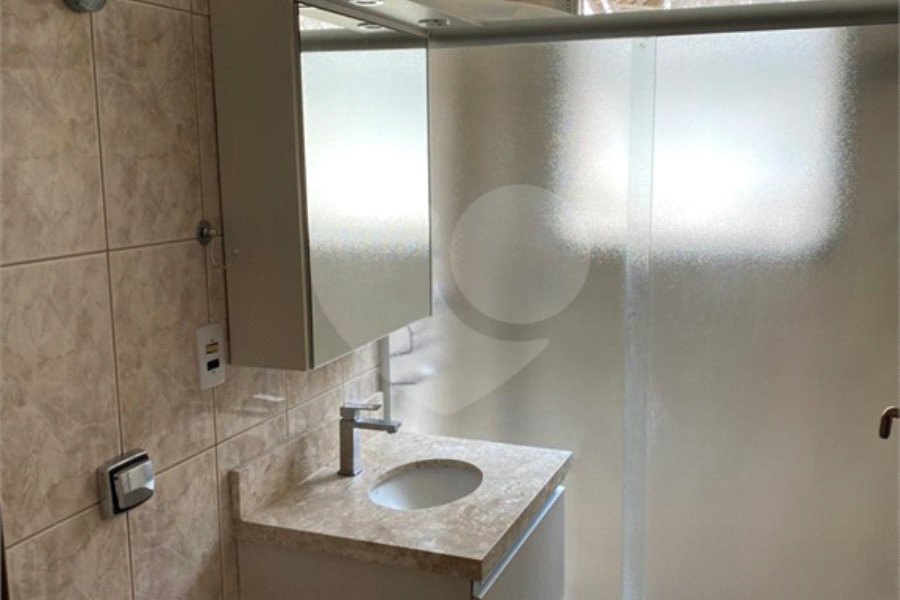 Sobrado à venda com 3 quartos, sendo 1 suíte, em Vila Guilherme, São Paulo, SP