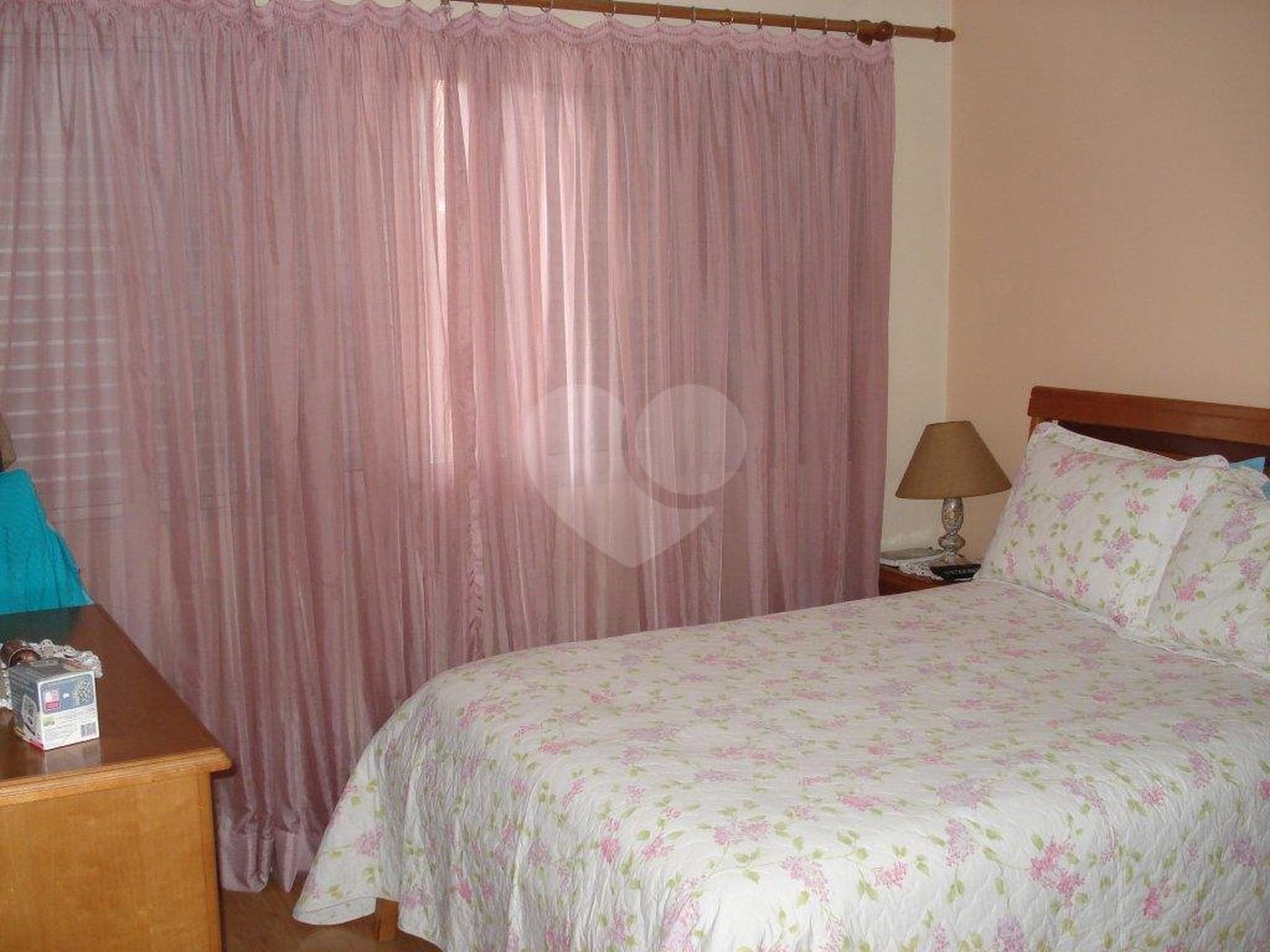 Sobrado à venda com 3 quartos, sendo 1 suíte,  em Jardim Bonfiglioli, São Paulo, SP