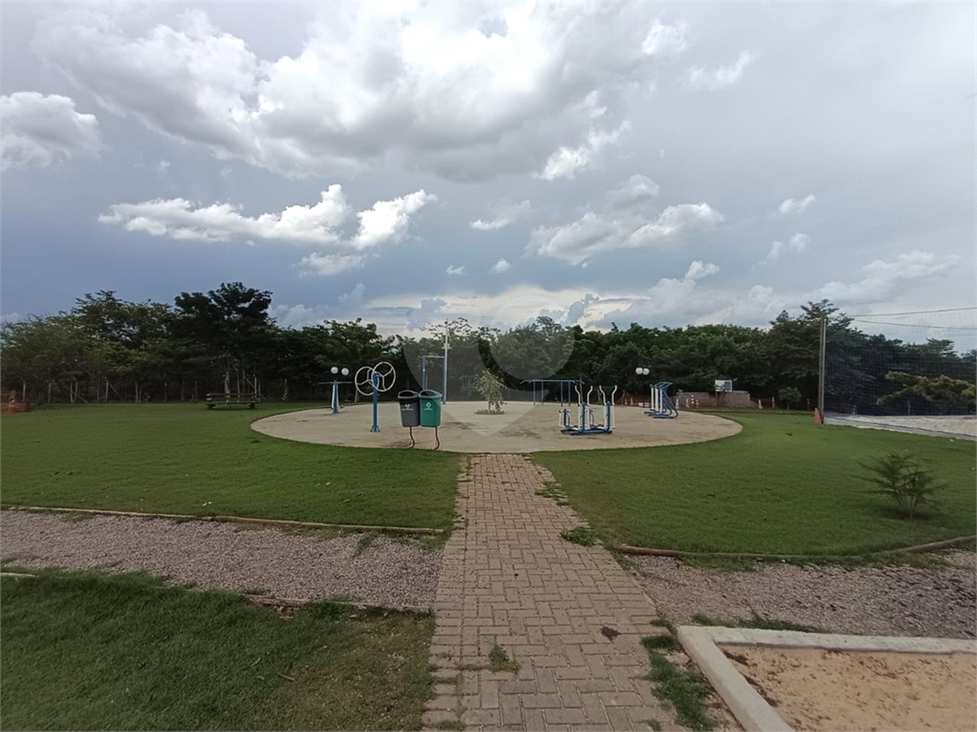 Terreno à venda no condomínio Jardim, Sorocaba - SP
