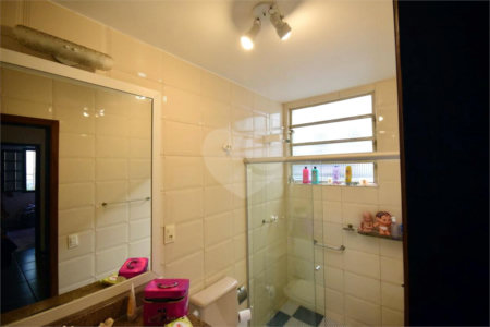 Casa à venda com 5 quartos, sendo 1 suíte, no condomínio Vivendas, Rio de Janeiro - RJ