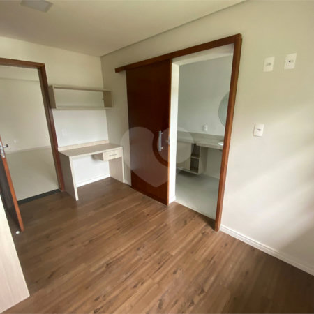 Casa à venda com 4 suítes em Vila Suissa, Mogi das Cruzes, SP
