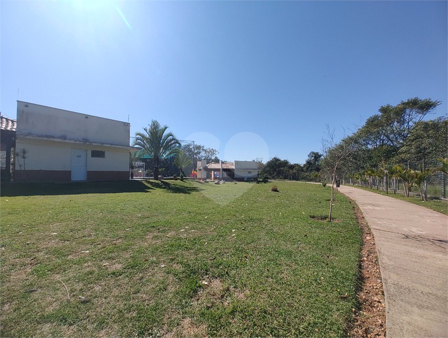 Casa à venda com 3 quartos, sendo 1 suíte,  no condomínio Terras de São Francisco, Sorocaba - SP