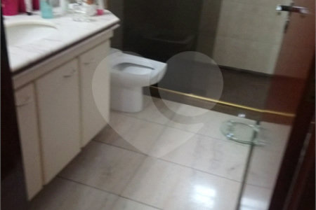 Casa para alugar com 4 quartos, sendo 2 suítes, em Campo Grande, São Paulo, SP