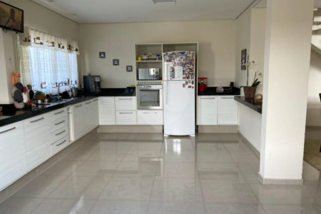 Casa à venda com 3 quartos, sendo 1 suíte, em Itu Novo Centro, Itu, SP