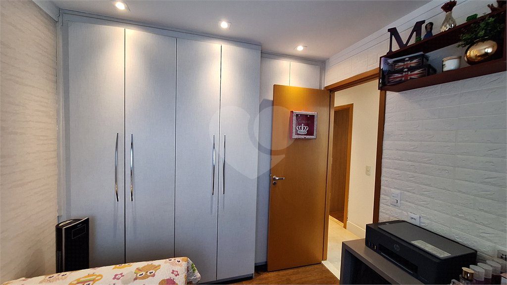Apartamento à venda com 3 quartos, sendo 1 suíte,  em Vila Leonor, São Paulo, SP