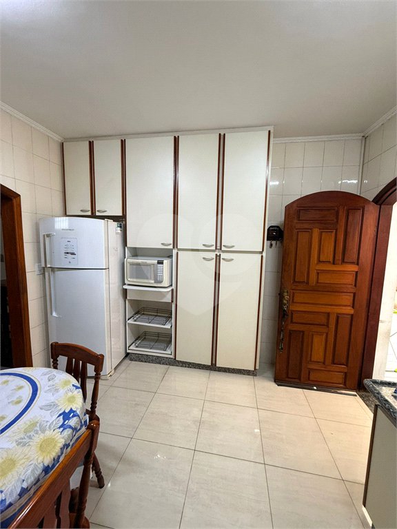 Sobrado à venda com 3 quartos, sendo 1 suíte, em Tremembé, São Paulo, SP
